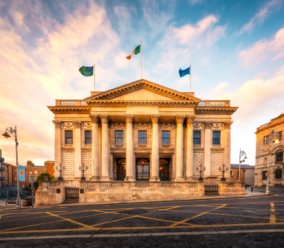 City-Hall-Dublin-sunny